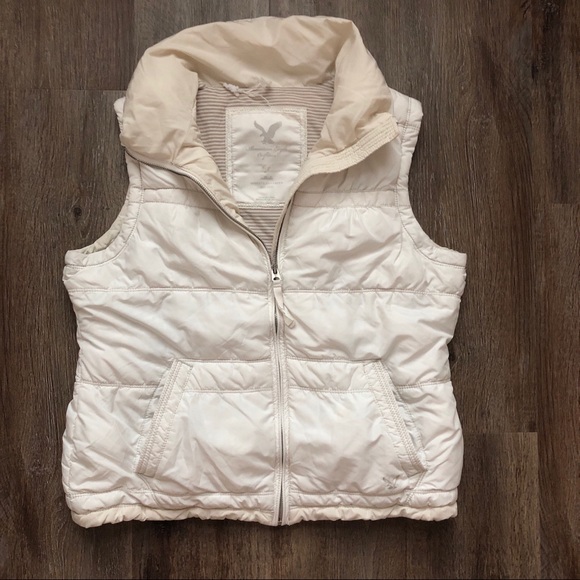 American Eagle White Zip Up Puffer Vest - Picture 1 of 3